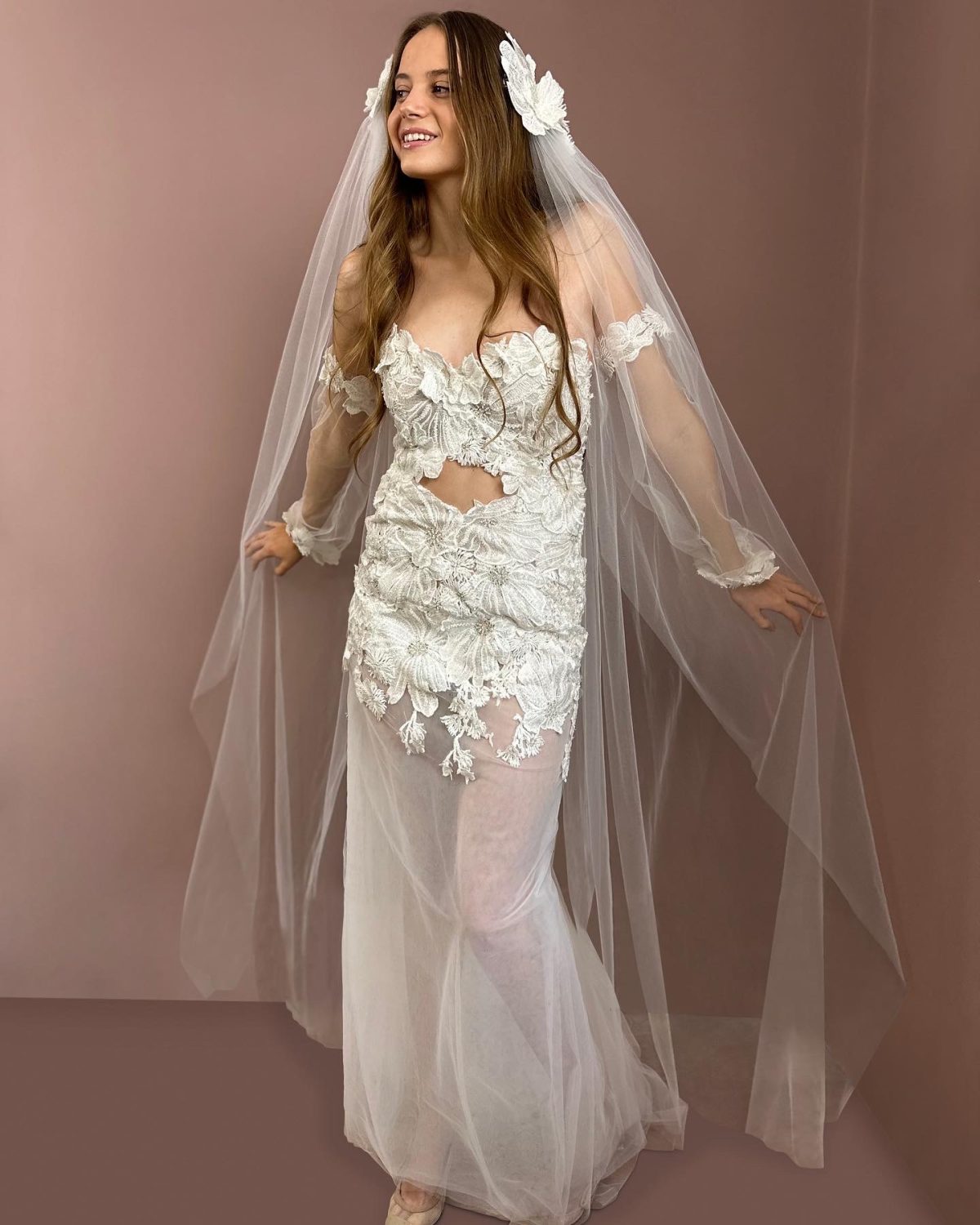 'Euphrosyne' Gown, veil & sleeves.