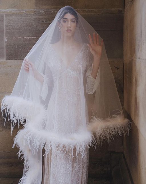 MANTILLA LACE VEIL FINGERTIP SPANISH WEDDING VEIL, CLASSIC BRIDAL