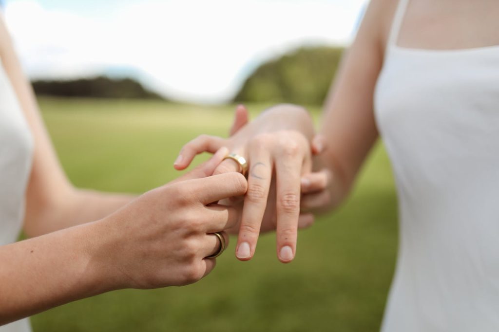 How to Choose an Ethical, Stylish Wedding Ring